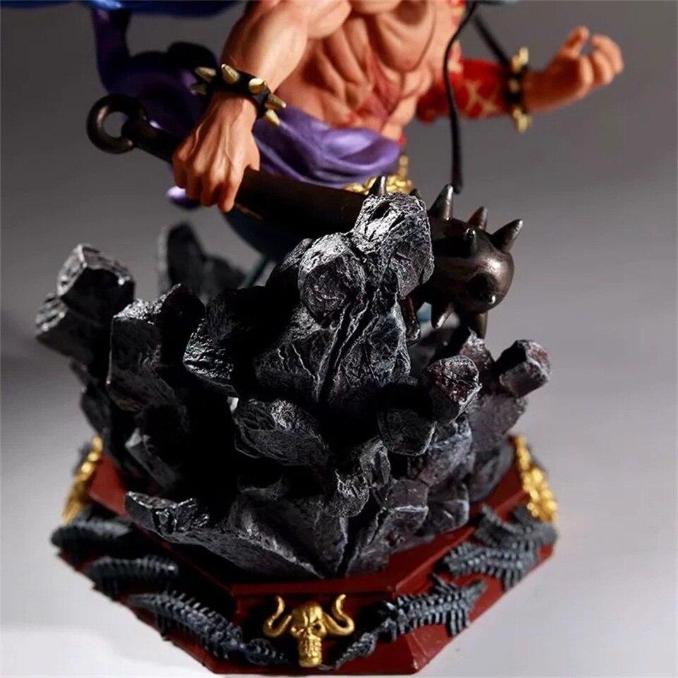 Figurine One Piece L’empereur Kaido avec son Kanabo 4