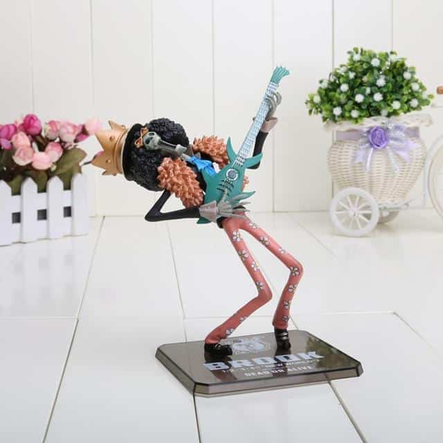Figurine One Piece Dead or Alive Brook Et Sa Guitare